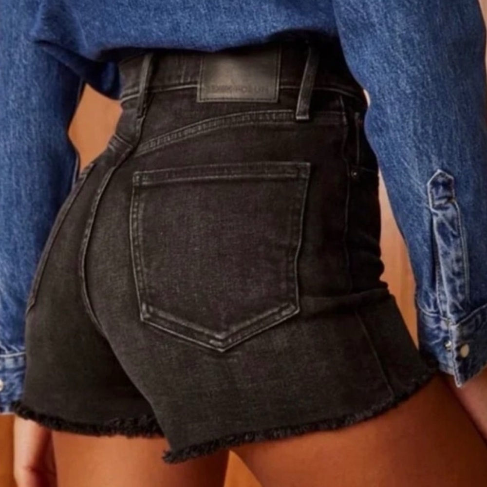 Aritzia Denim Forum Black High Rise Arlo Shorts Size 25